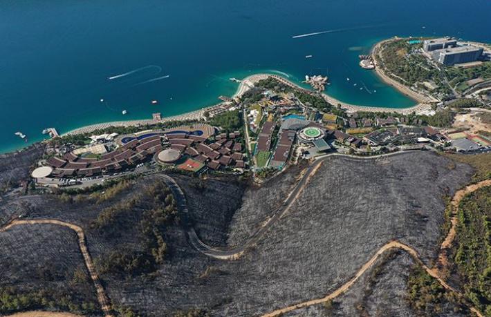 Turizm bölgelerinde yaşanan yangınlar otellerin korkulu rüyası oldu