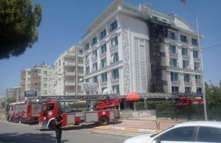 Antalya'da 5 yıldızlı otelde yangın... Müşteriler tahliye edildi