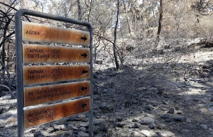 Antik kent kül oldu