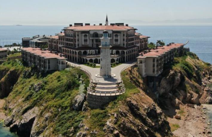 Demokrasi ve Özgürlükler Adası ziyarete açıldı