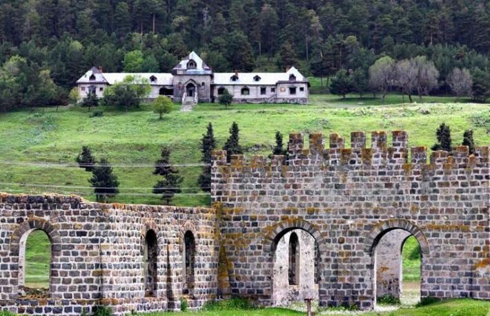 Katherine Köşkü 100 odalı otel oluyor