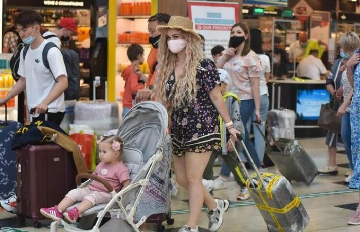 Turizmden 6 ayda 2.5 Milyar Dolar gelir