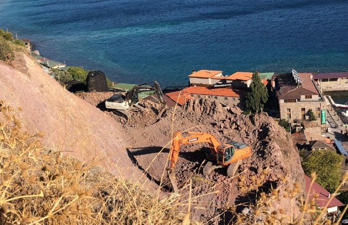 Assos’ta sular durulmuyor... ‘Kaya ıslahı’ yapılmıyor, otel için yer açılıyor