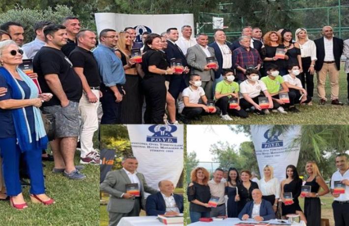 Tunç Müstecaplıoğlu yeni kitabını imzaladı