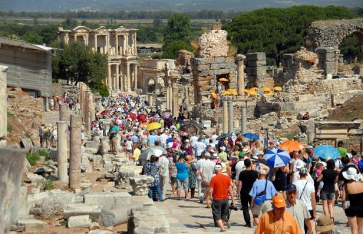 Pandeminin izlerini siliyor... Ziyaretçi sayısı artmaya başladı
