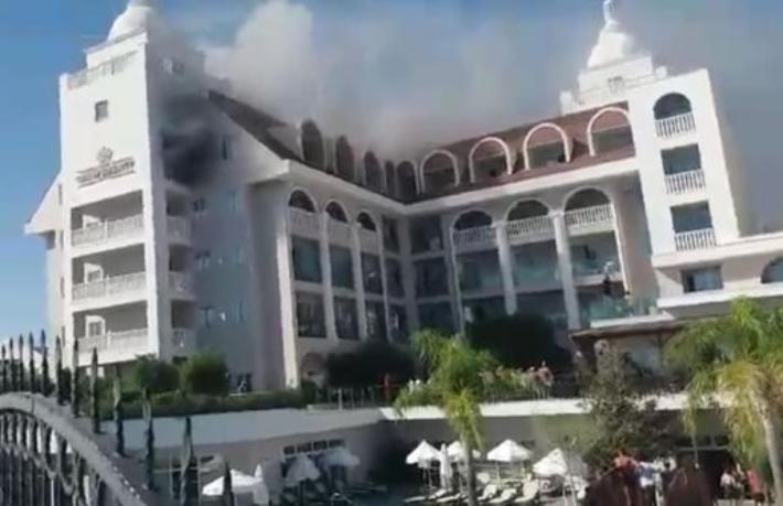 Antalya'da 5 yıldızlı otelde yangın