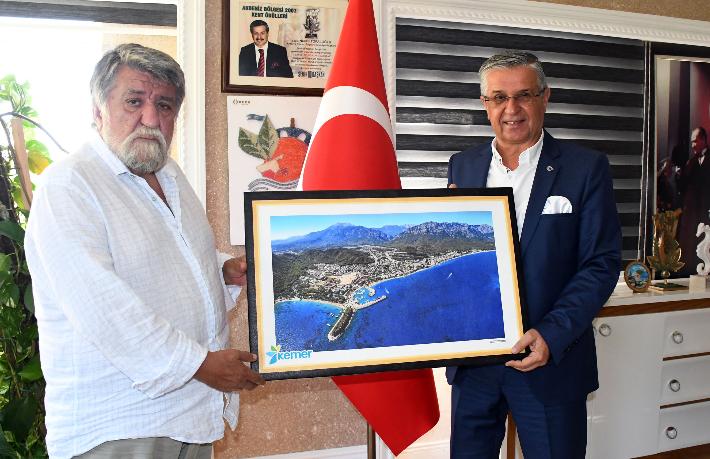 Bulgaristan eski bakanı Kemer’de