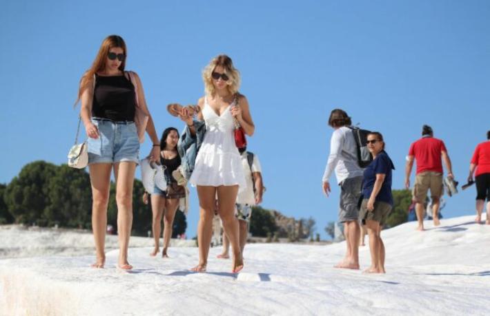 Pamukkale 1 milyon 50 bin turist ağırladı