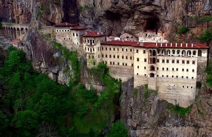 Sümela'nın habersiz kapatılması, acenteleri isyan ettirdi