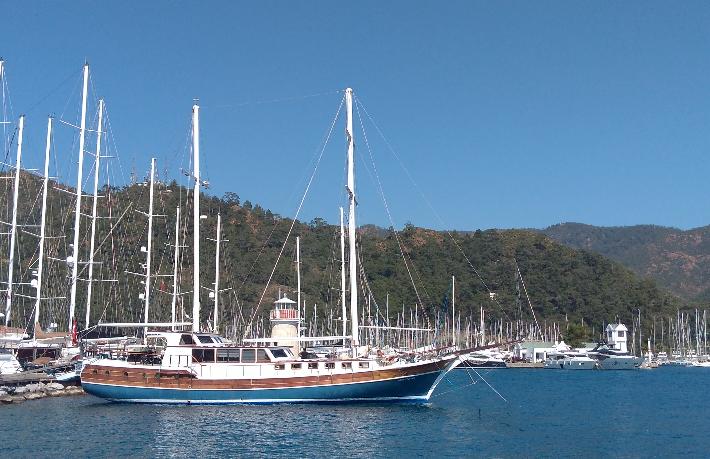 Bir zamanların çam balıyla ünlü yeşil Marmaris’inden, dünyanın tatil merkezi Marmaris’e