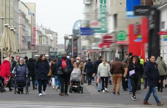 Avusturya aşısızlara kapandı