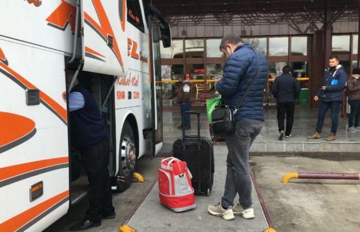 Otobüs biletleri uçak fiyatlarını yakaladı... Şoför: Ben olsam uçakla giderim