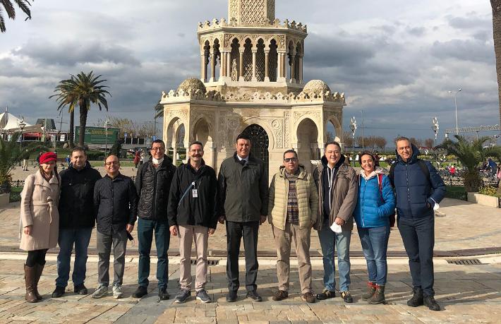 İzmir Skal 'Tarihi Liman Kenti'ne sahip çıktı