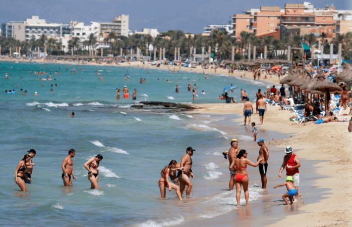 Plajda sigara içene 2000 Euro ceza