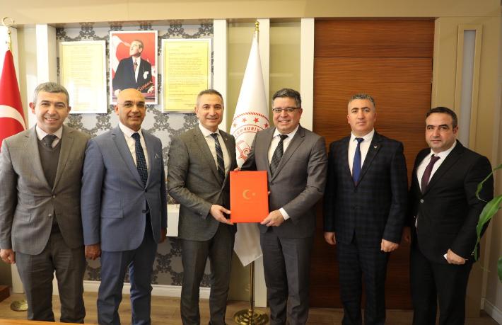 Corendon Hotels bir ilke imza attı