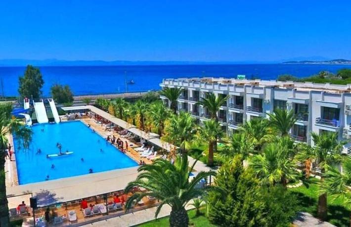 Ayvalık’ın ünlü oteli icradan satışa çıkarıldı