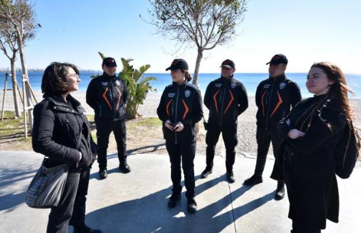 Turizm polisleri göreve başladı