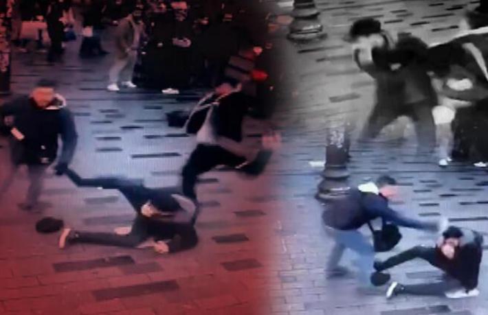 İstiklal Caddesi'nde dehşet...  Turistin başında şişe parçaladılar