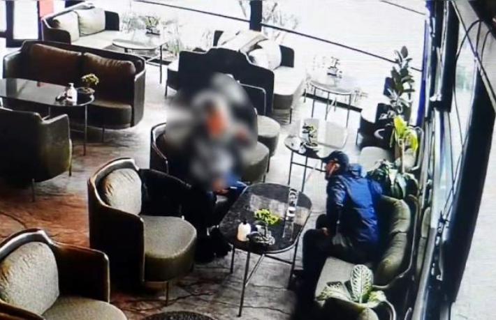 Turistleri uyku ilacıyla uyutup soydular