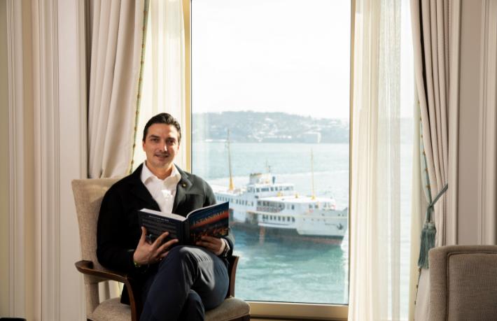 Shangri-La Bosphorus İstanbul’un Genel Müdürü'ne Julian Star Ödülü
