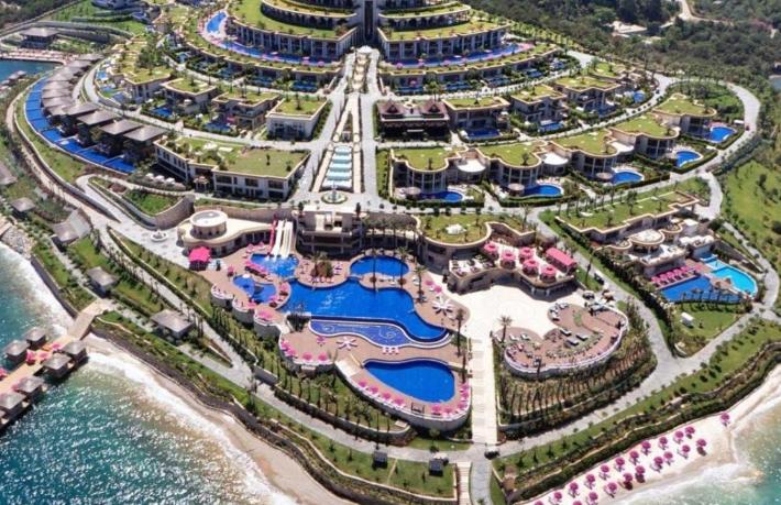 Paramount Otel’de genişletme ısrarı