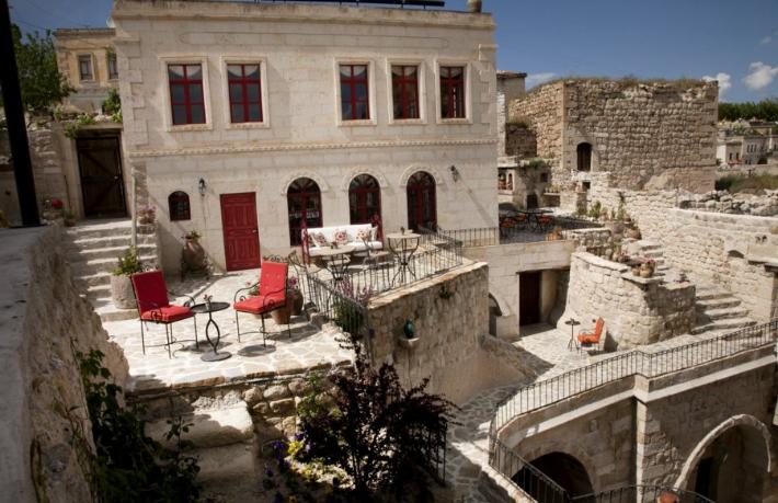Kapadokya'da belgesiz otele ceza yağdı