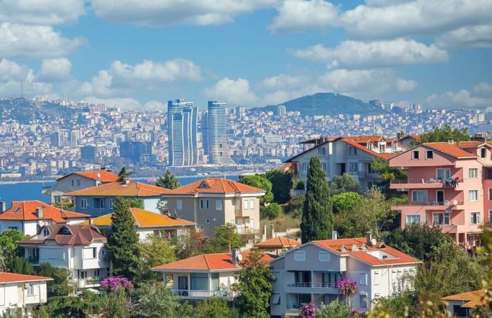 Savaştan kaçan Ukraynalılar parasını Antalya’da konuta yatırdı