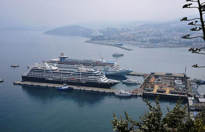 Ege kıyılarına kruvaziyer akını başladı