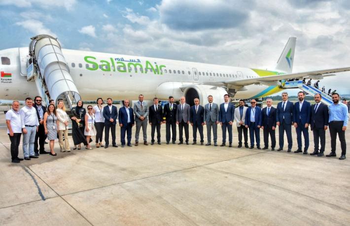 Salam Air'in Bursa seferleri başladı... 216 kişilik ilk turist kafilesi geldi