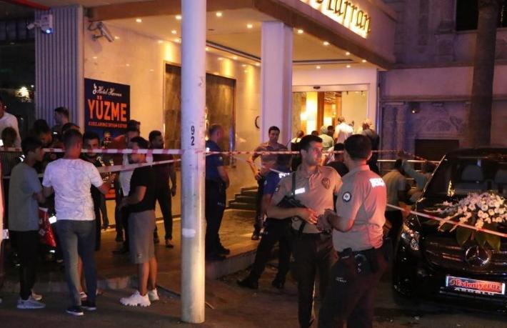 Ünlülerin konakladığı otelde yangın... 12 kişi hastaneye kaldırıldı