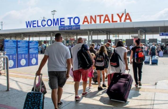 Antalya'ya 6 ayda 5 milyon turist geldi