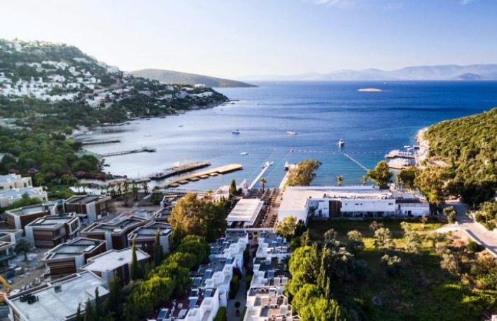 Türkbükü, Çeşme, Alanya... Sahiller kapanın elinde kalıyor