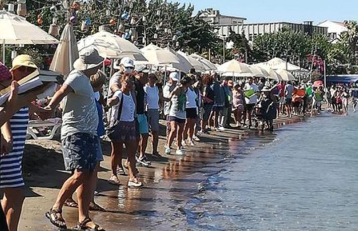 Datçalılar, sahillerdeki işletme işgaline karşı eylem yaptı