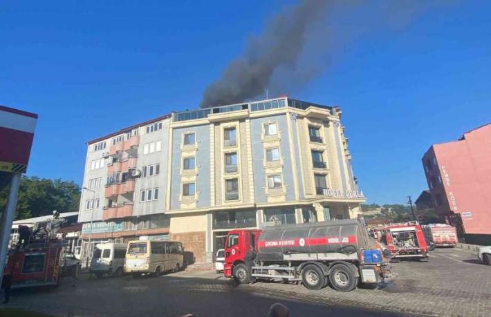 Otelde korkutan yangın