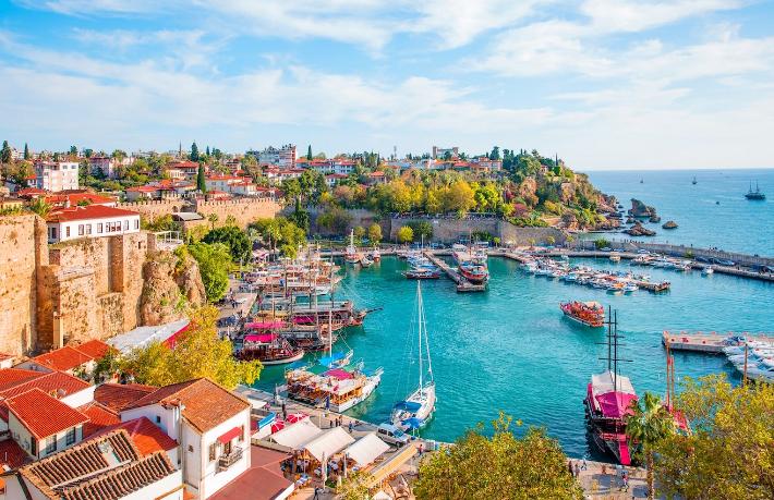 Antalya’ya 7 ayda gelen turist sayısı açıklandı