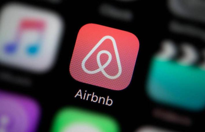 Airbnb'den "kiralık köle kulübesi" özrü