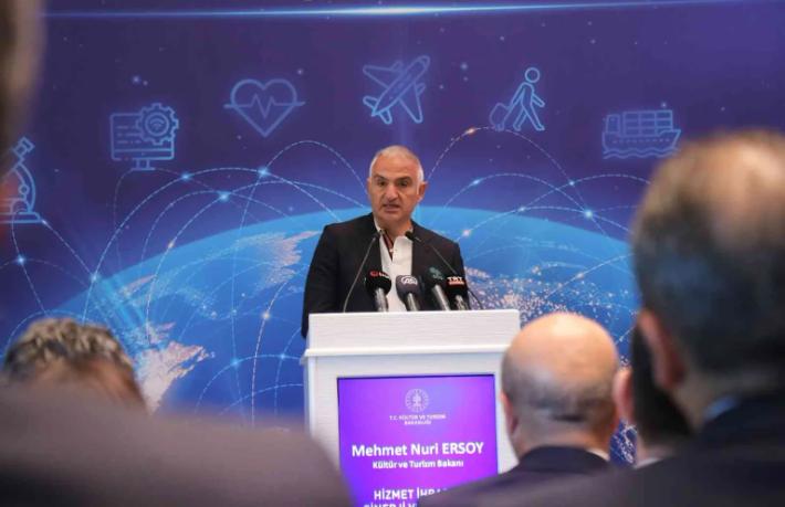 Bakan Ersoy: 42 milyon turist hedefimizi 47 milyon olarak güncelledik