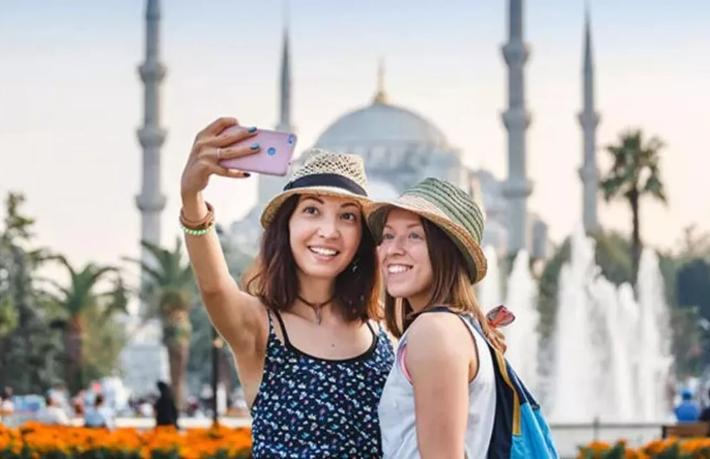 İstanbul, 7 ayda 8 milyon 514 bin 806 bin turistle rekor kırdı