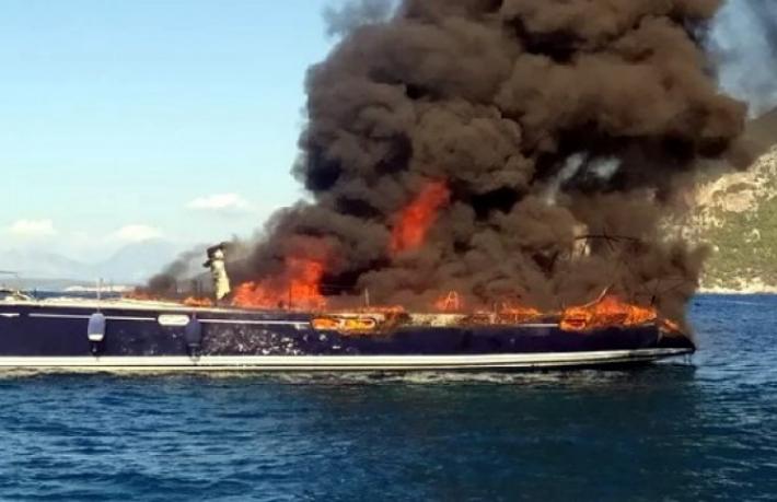 Tekne yandı 6 turist ölümden döndü