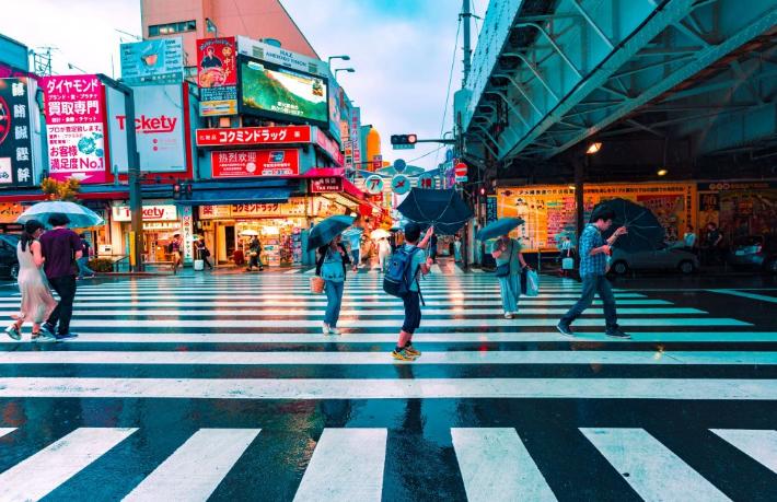 Japonya bugün turist sınırlamalarını tamamen kaldırdı