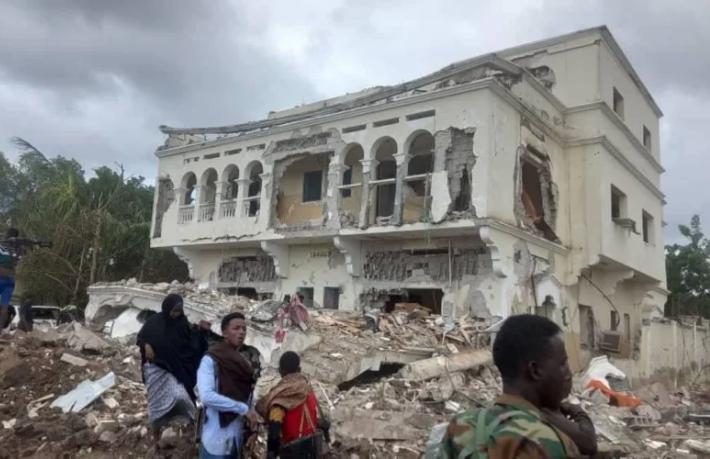 Somali’de otele bombalı saldırı... 9 ölü 47 yaralı