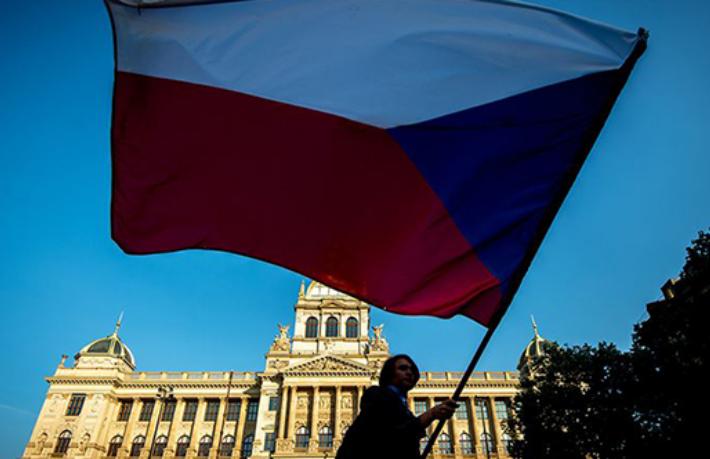 Çekya Rus turistlere sınırları kapattı