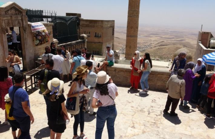 Rus turistleri Madrid yerine yanlışlıkla Mardin'e gönderdiler