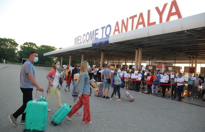 Antalya'da turist sayısı 13 milyonu geçti