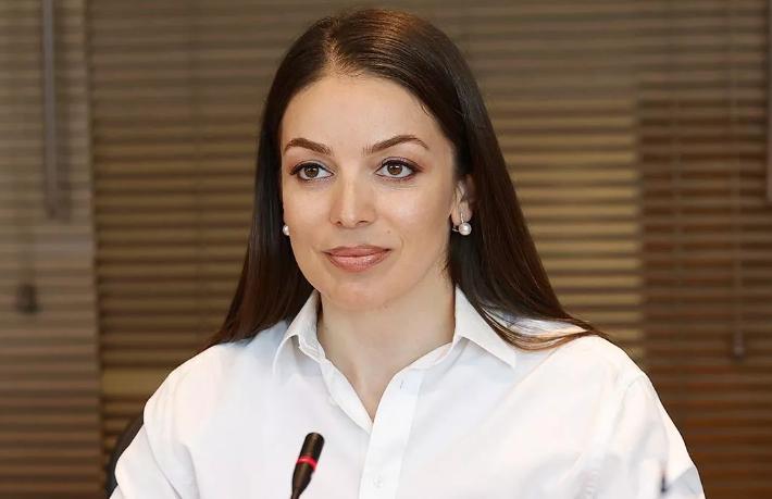 Zarina Doguzova'nın Rosturizm başkanlığı görevine son verildi