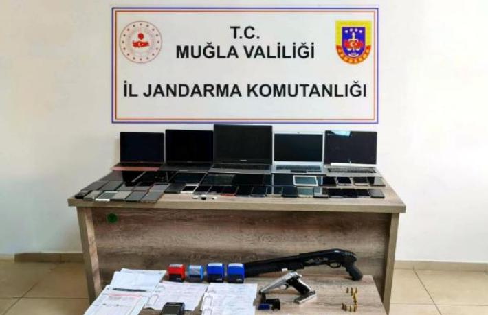 12 Milyon Liralık vurgun... Otel sitelerini taklit eden çete çökertildi