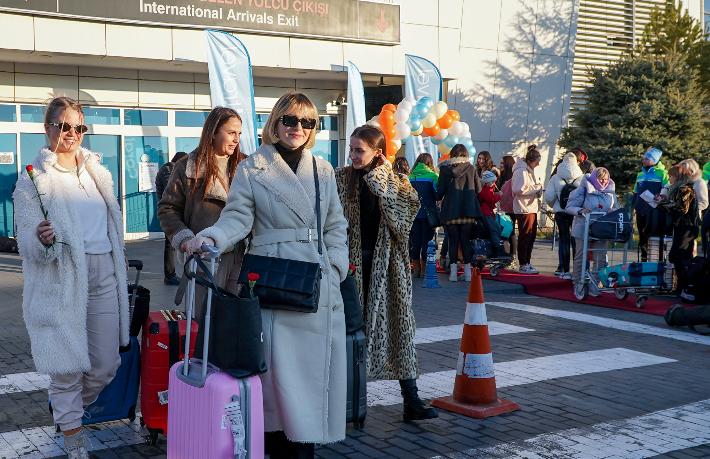 Polonya ve Rusya’dan Erciyes’e uçuşlar başladı