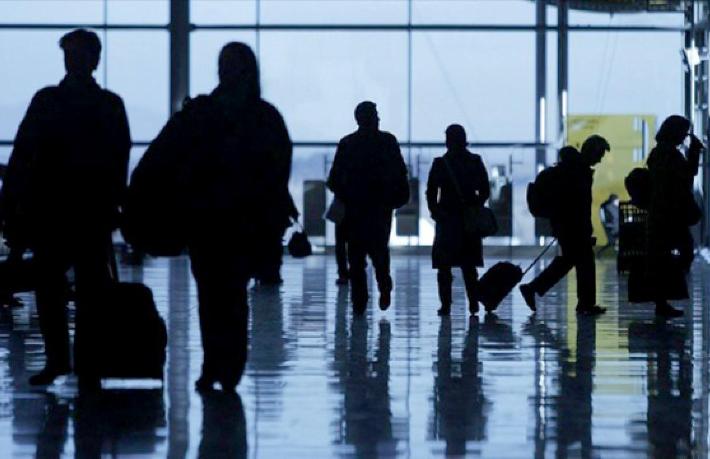 İngiltere, Çin’den gelen turistlerden test isteyecek