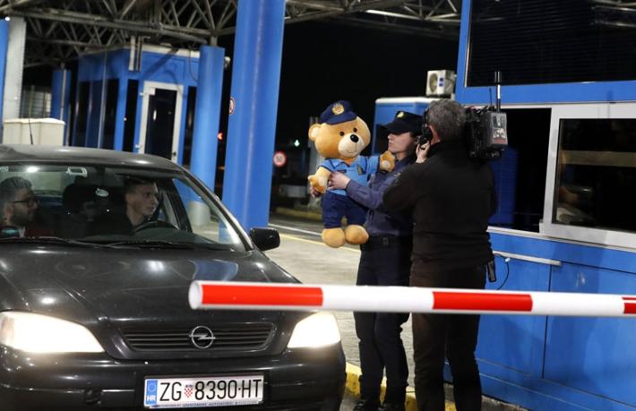 Hırvatistan, Schengen bölgesine dahil oldu