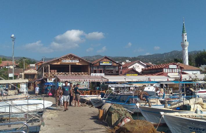 Kekova’da Lahitler Arasında Tatil…